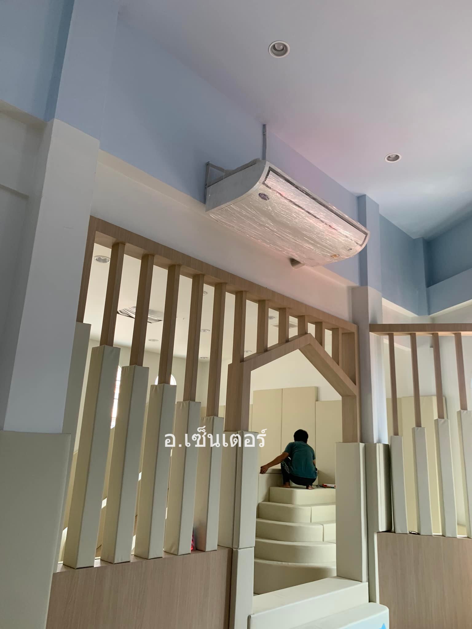 ติดตั้งแอร์คาเฟ่Shiny อ.เซ็นเตอร์