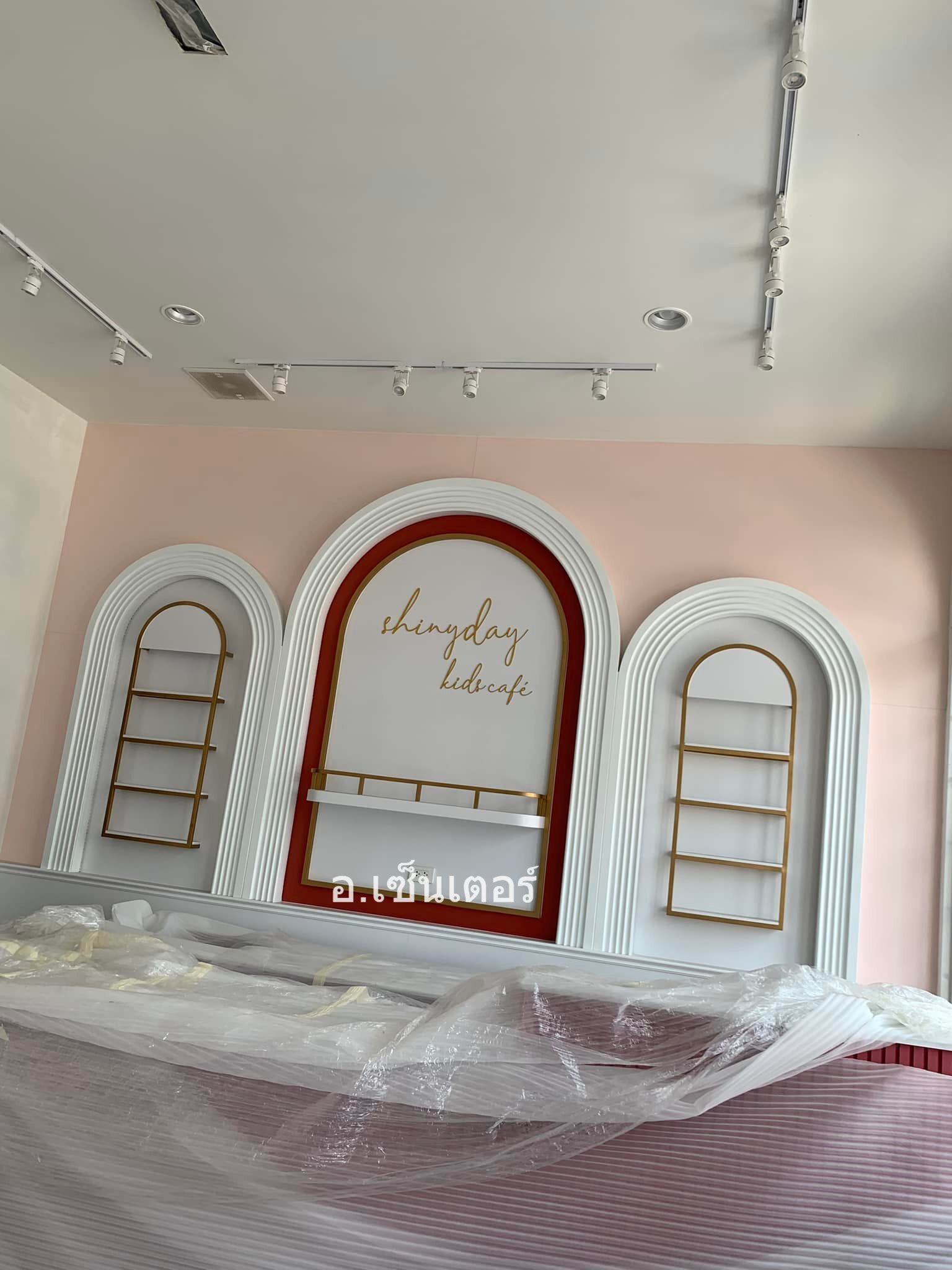 ติดตั้งแอร์คาเฟ่Shiny อ.เซ็นเตอร์