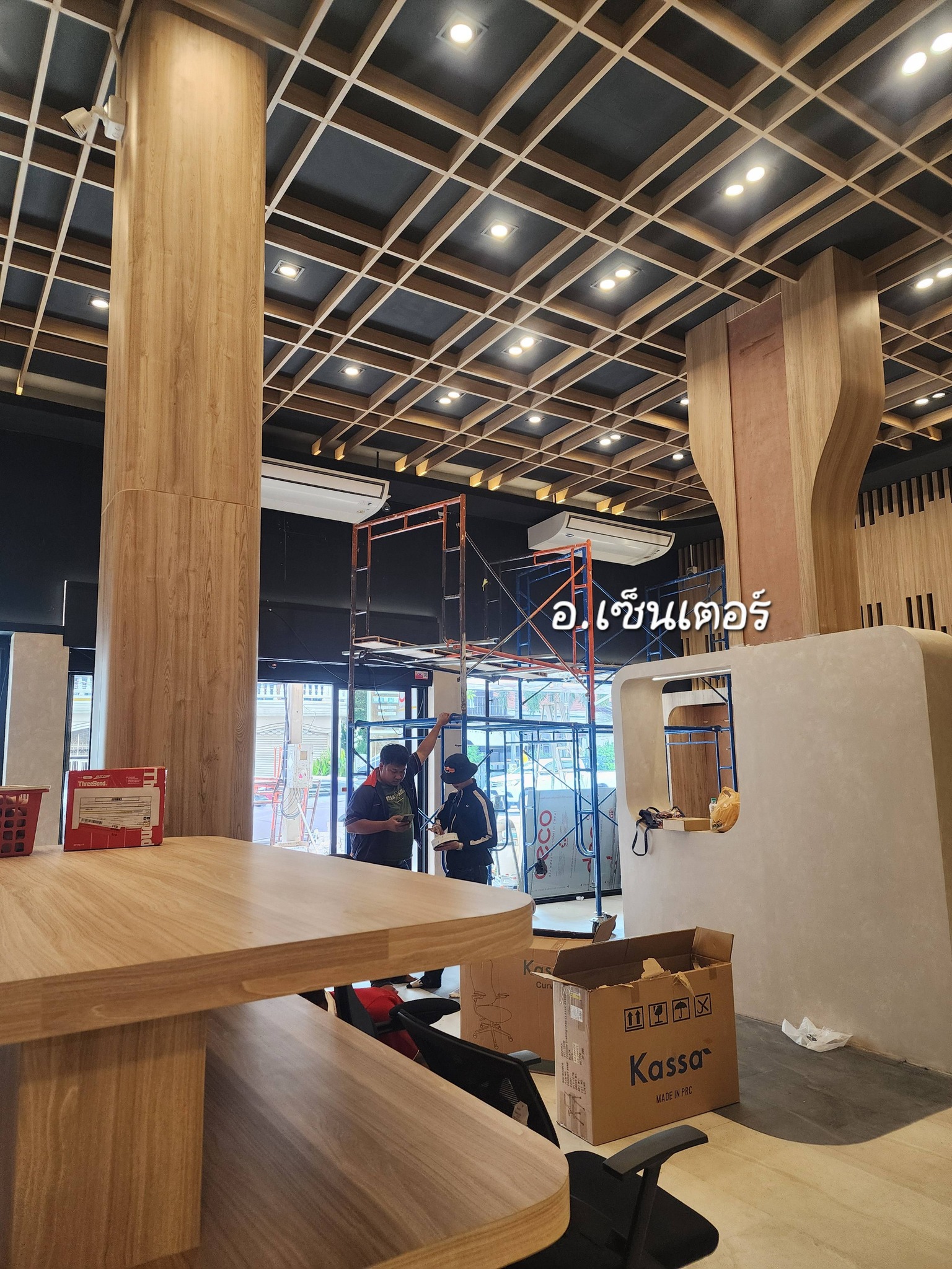 ติดตั้งแอร์ร้านซุปเปอร์หมู อ.เซ็นเตอร์